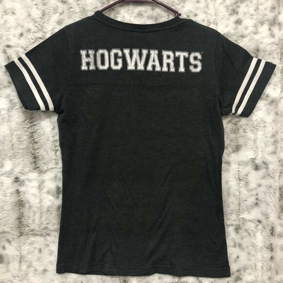 The Wizarding World of Harry Potter Universal Studios Hogwarts Crest T-Shirt S - Picture 2 of 8